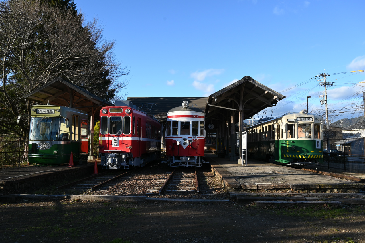 美濃駅跡の保存車両 美濃駅跡の保存車両